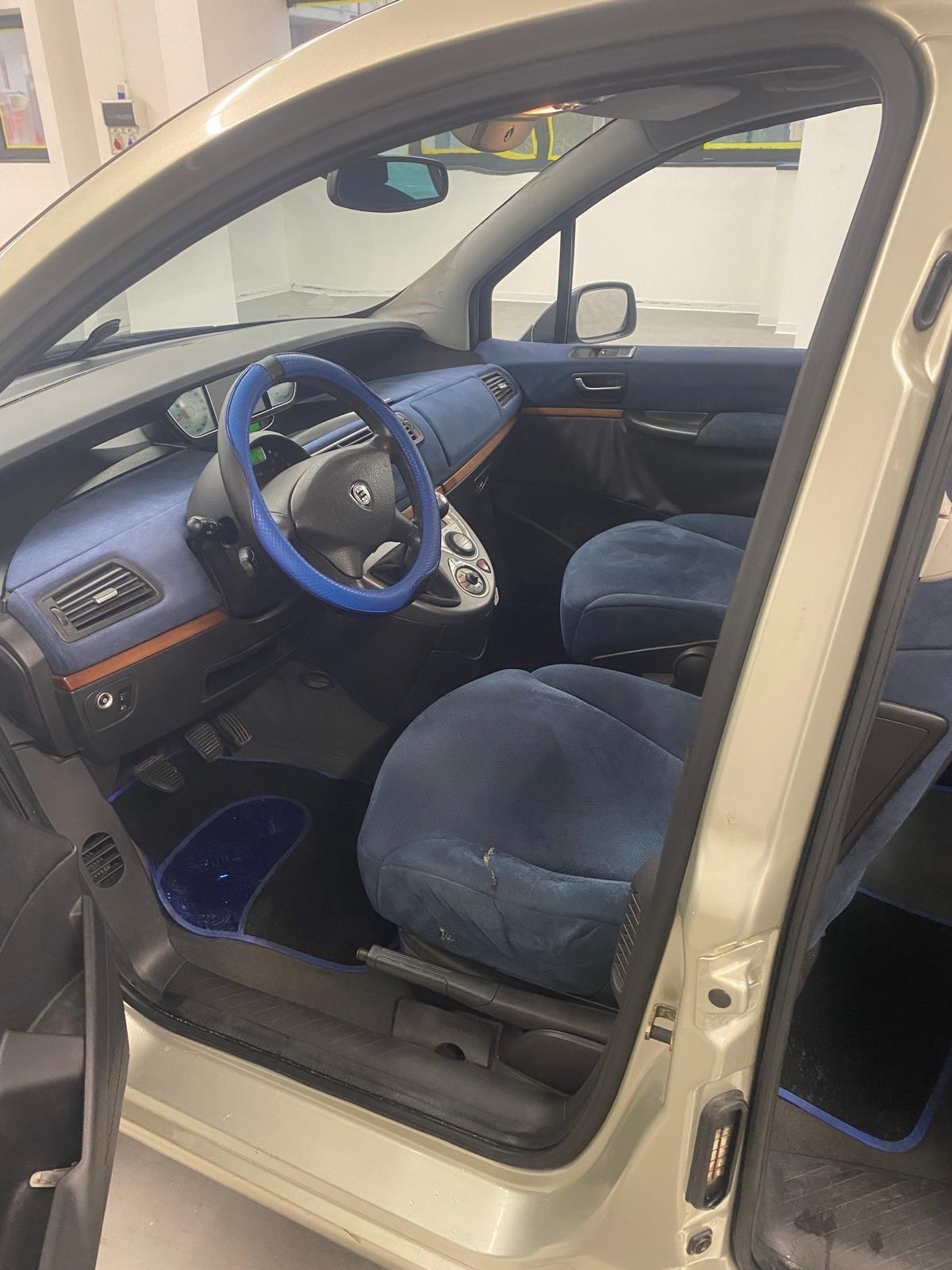 Lancia Phedra 2.2 JTD Emblema Plus FAP