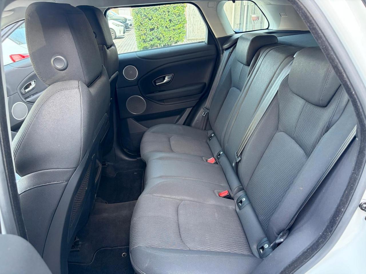 Land Rover Range Rover Evoque 5p 2.0 td4 SE 150cv auto