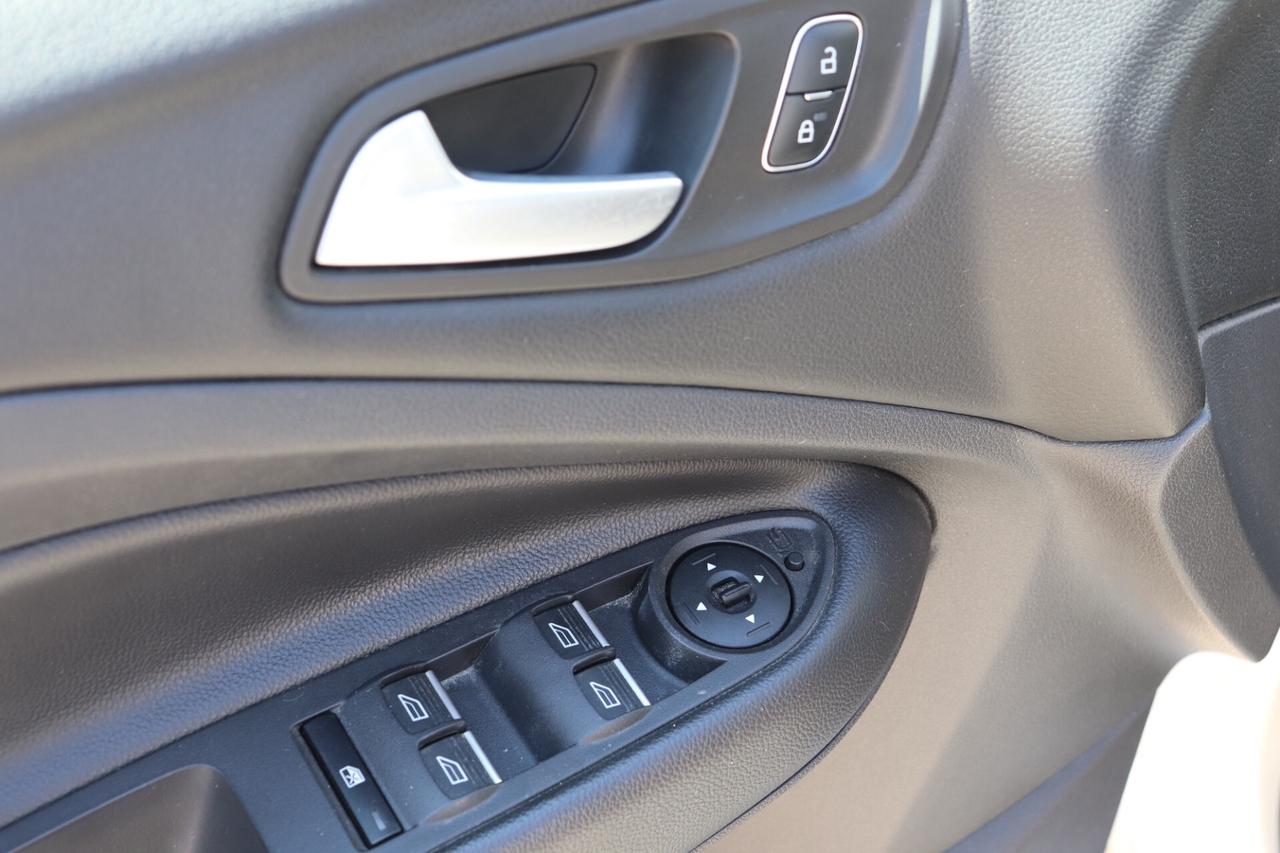 Ford Kuga 2.0 TDCI 120 CV S&S 2WD Powershift Business