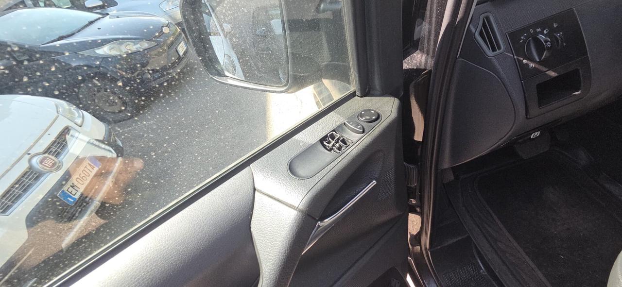 Mercedes-benz Vito 2.2 113 CDI Kombi Crew Long