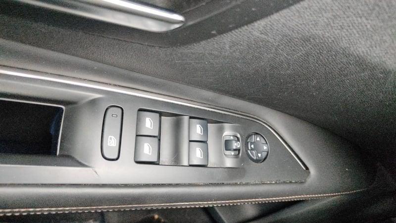 Peugeot 3008 3008 BlueHDi 130 S&S EAT8 GT Line