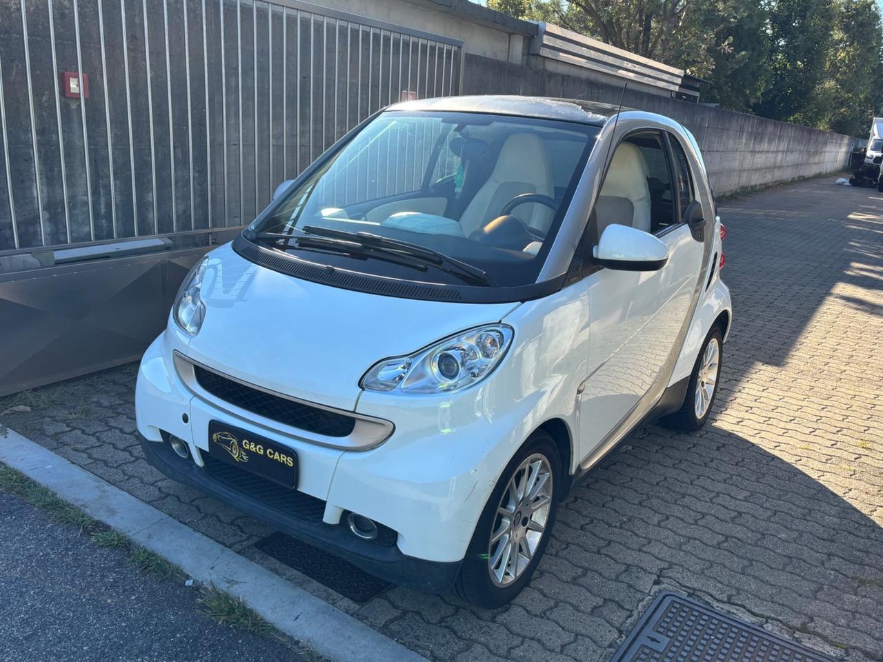 Smart ForTwo 1000 52 kW coupé pure