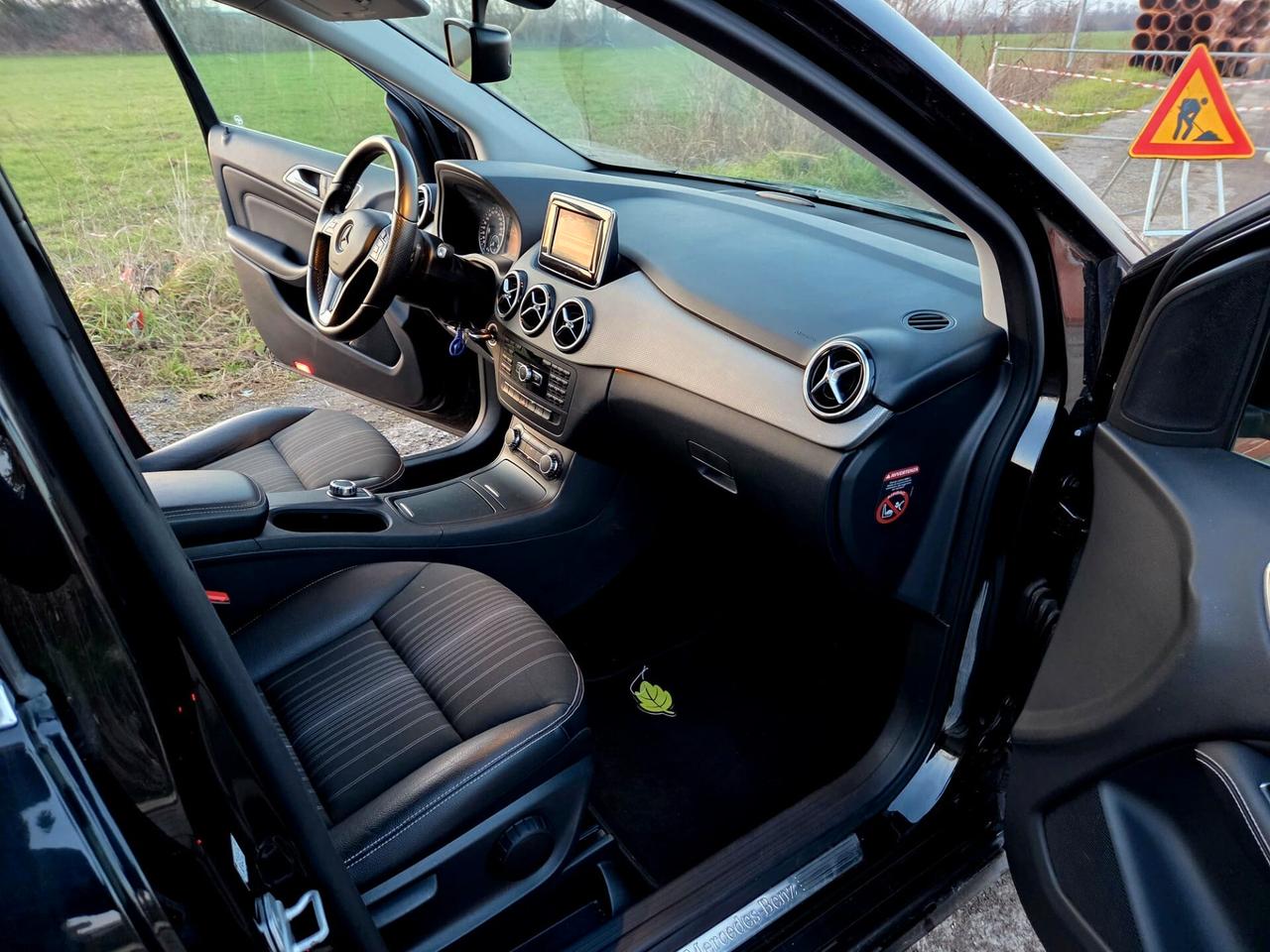 Mercedes-benz B 200 CDI Automatic Premium