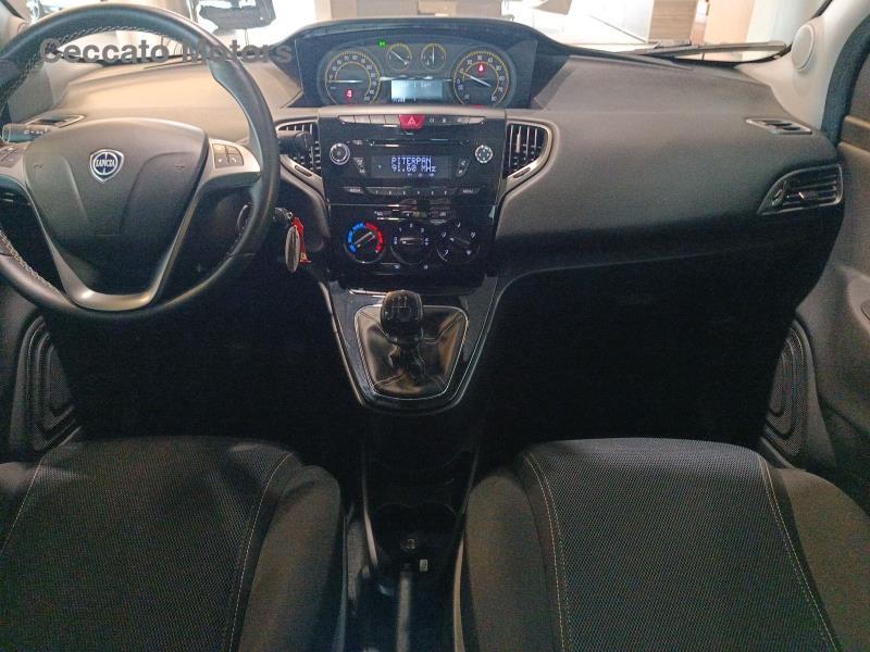 Lancia Ypsilon 5 Porte 1.2 Ecochic S MomoDesign