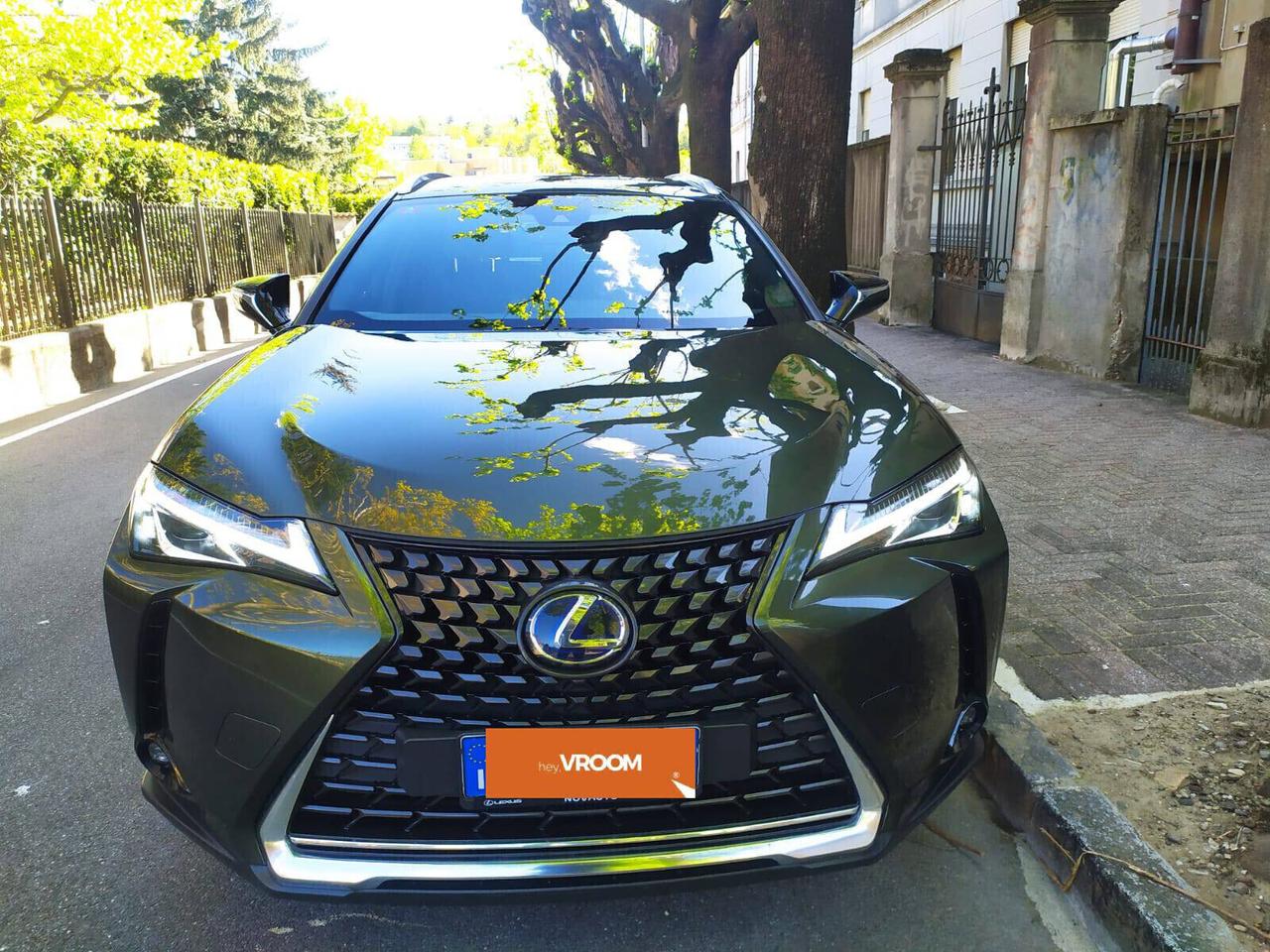 Lexus UX UX Hybrid Executive