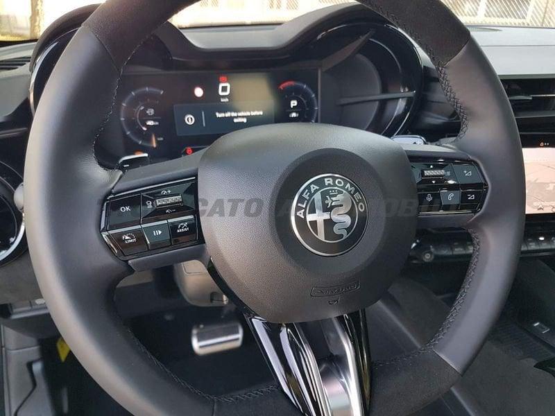 Alfa Romeo Junior Junior 1.2 ibrida Q4 145cv edct6