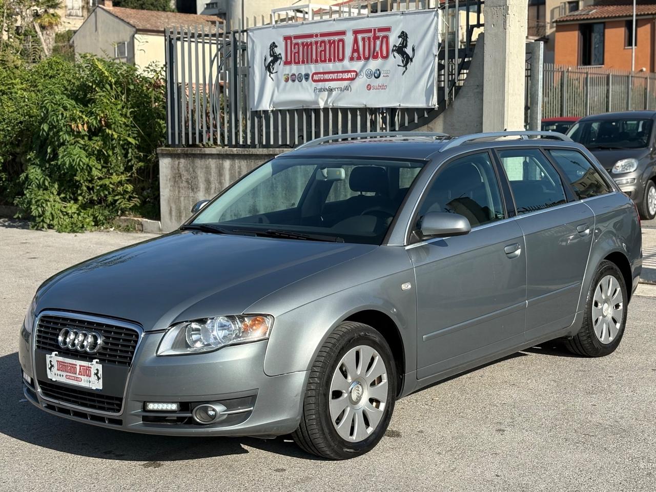 Audi A4 2.0 16V TDI Avant in Ordine
