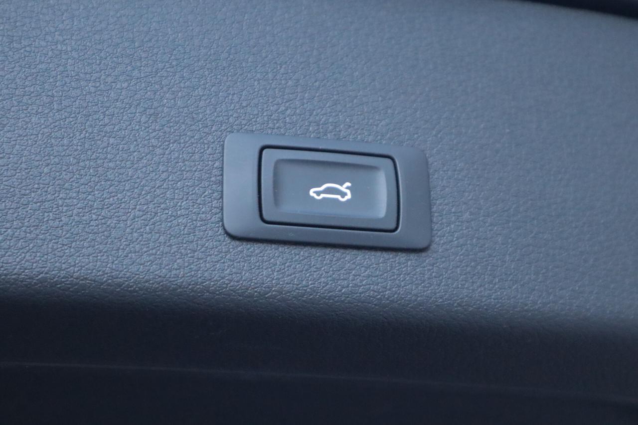 Audi e-tron E TRON 55 QUATTRO S-LINE MATRIX HEAD UP