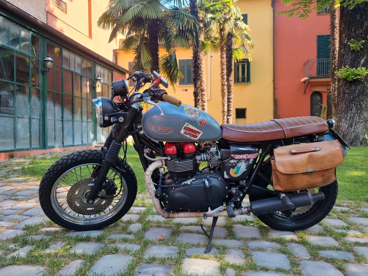 Triumph Bonneville T100