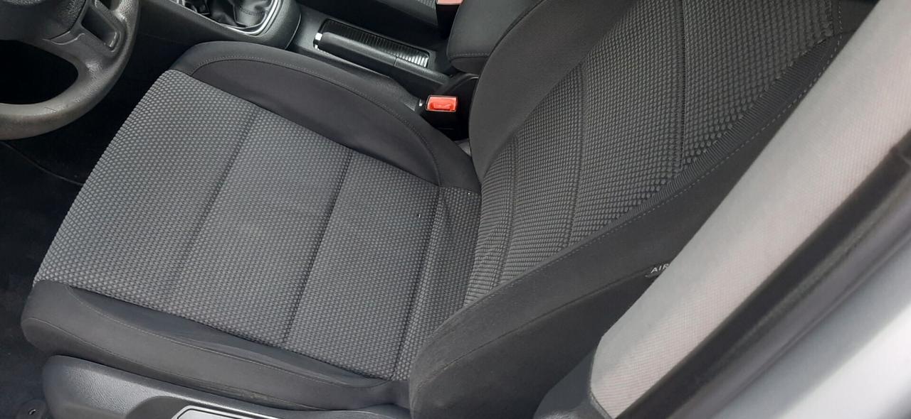 Volkswagen Golf gpl gas valido 2031. Passagio conpreso