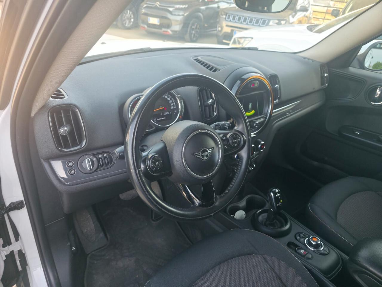 Mini Cooper D Countryman 2.0 Business Automatica