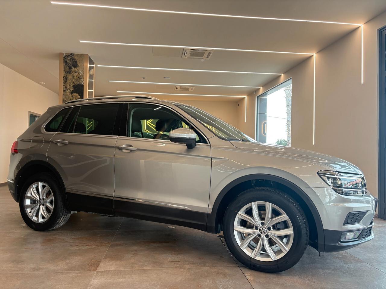 Volkswagen Tiguan 2.0 TDI SCR DSG 4MOTION Auto