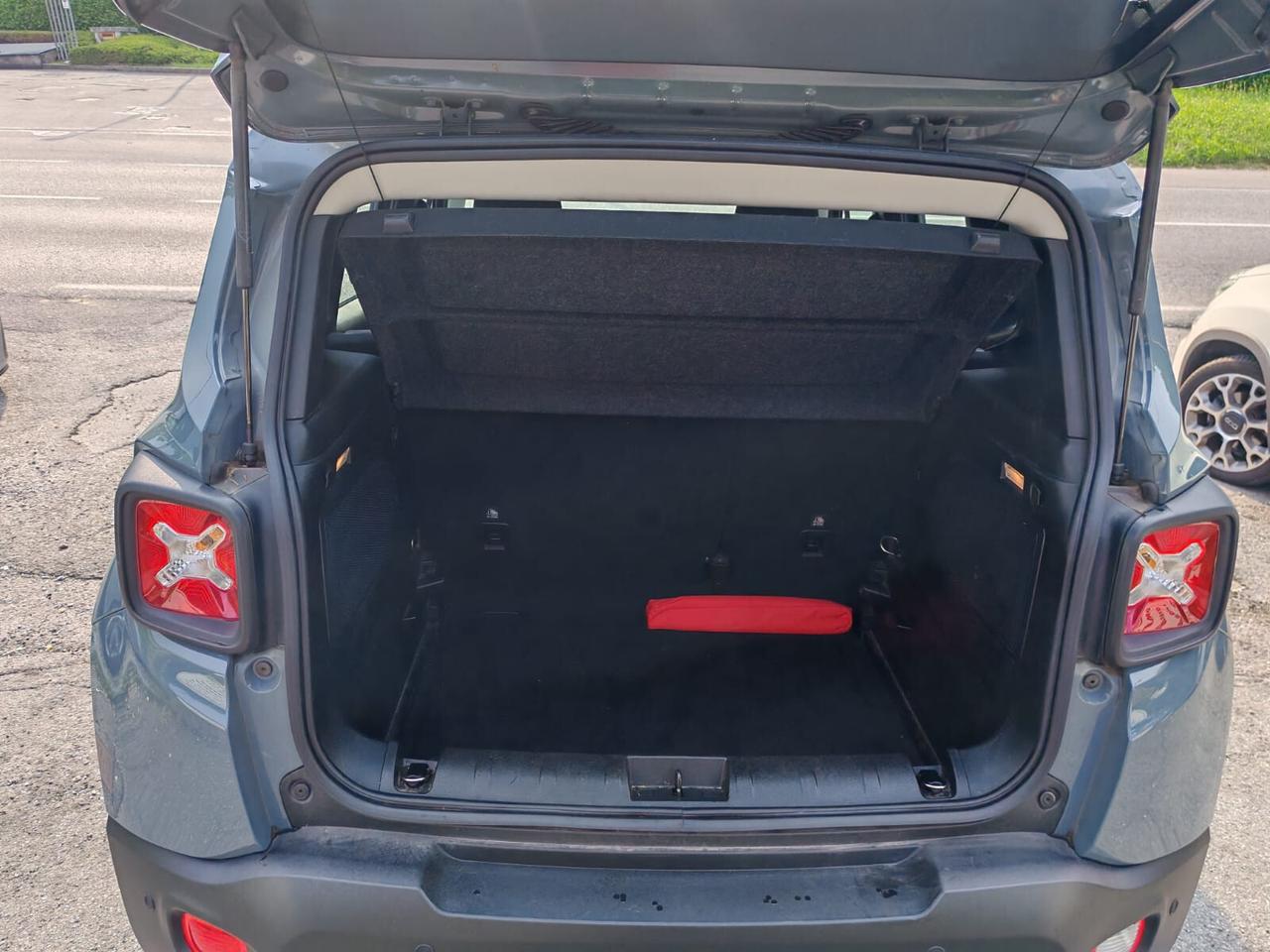 Jeep Renegade 1.6 E-TorQ EVO Longitude