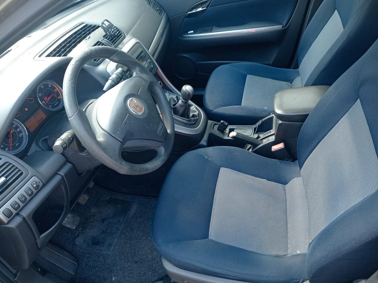 Fiat Croma 1.9 Multijet Emotion