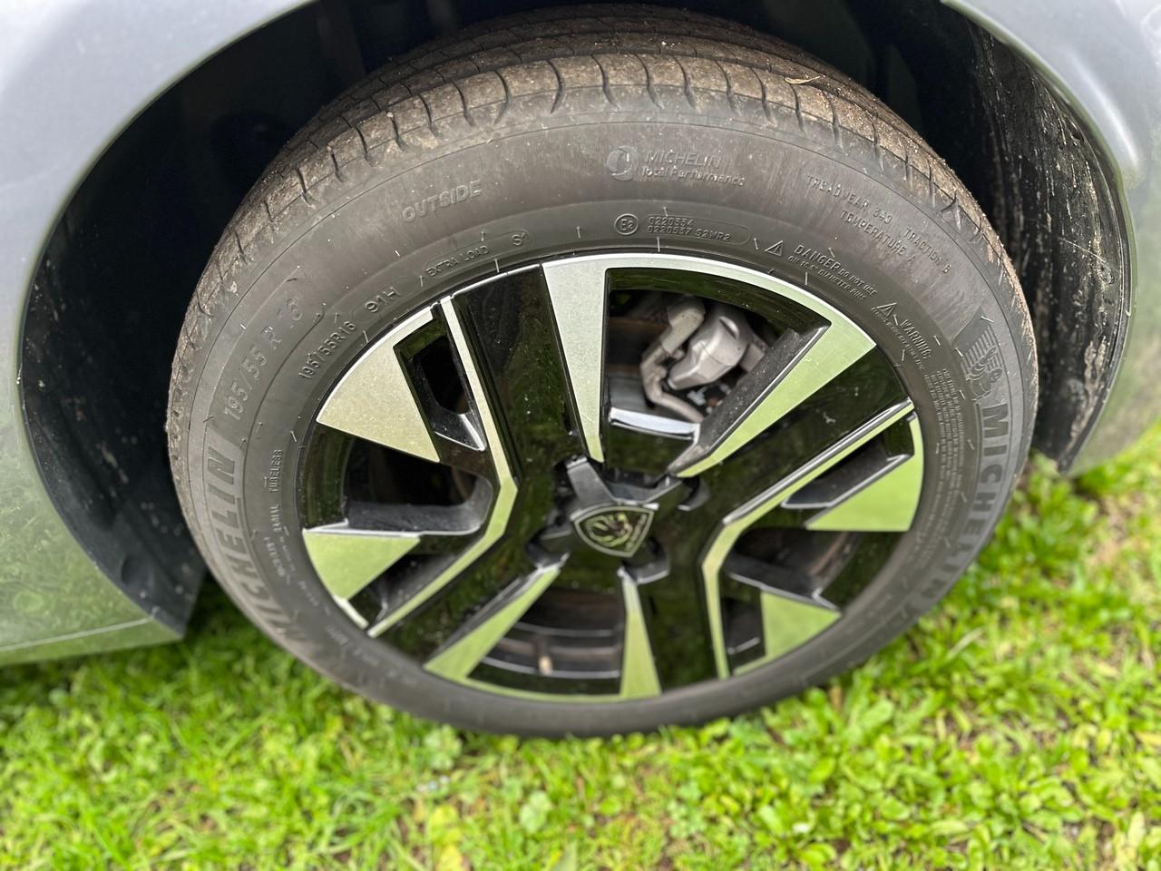 PEUGEOT 208 II 2023 - 208 1.2 puretech Allure s&s 100cv