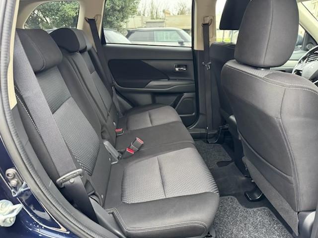 Mitsubishi Outlander 2.2 DI-D 4WD Intense