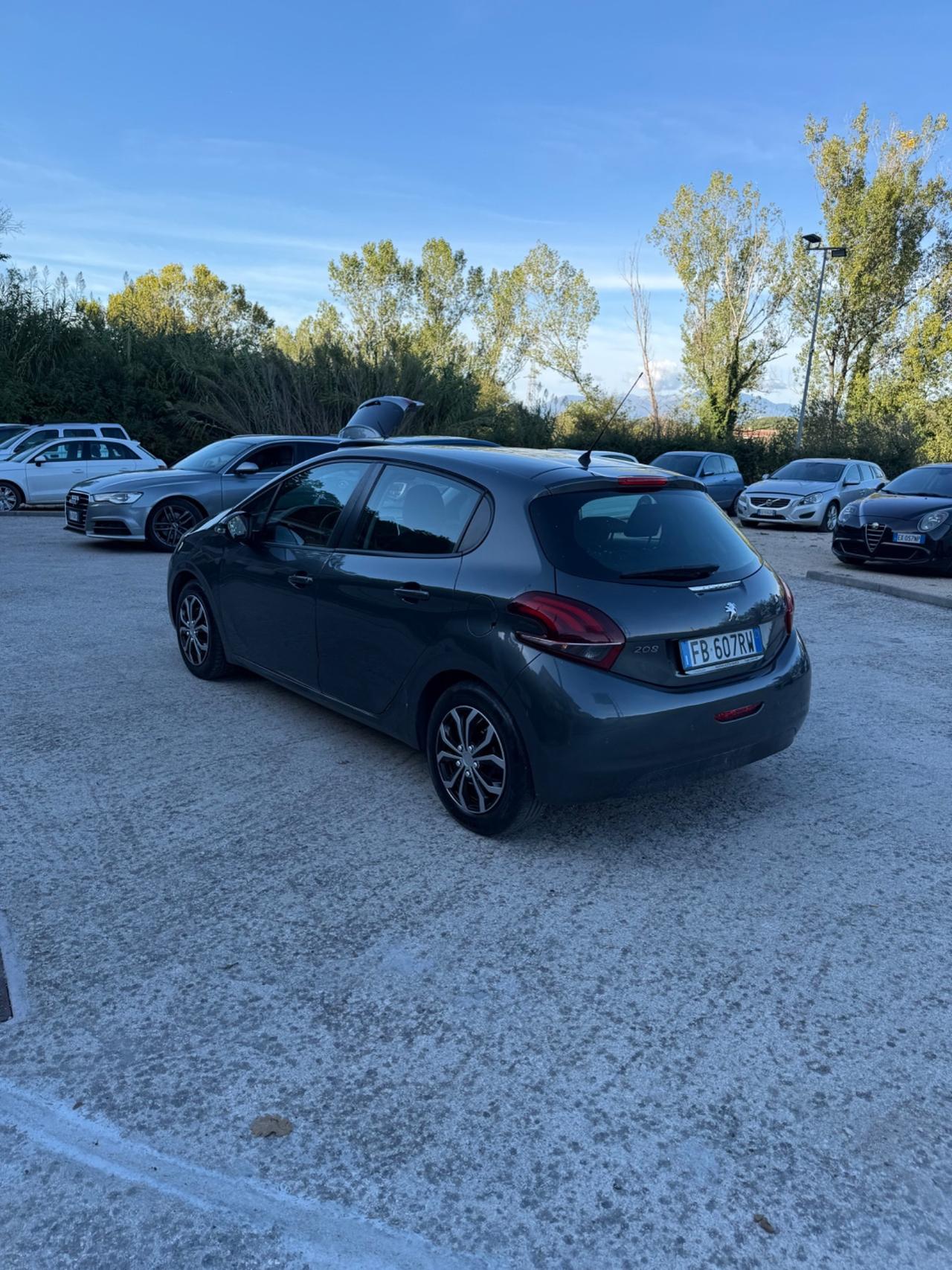 Peugeot 208 PureTech 82 5 porte Allure