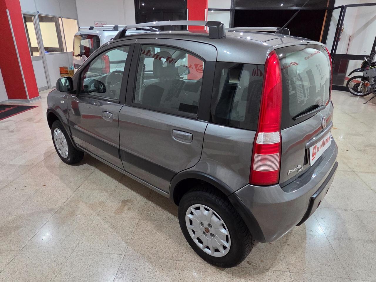 Fiat Panda 1.3 MJT 16V DPF 4x4 Climbing