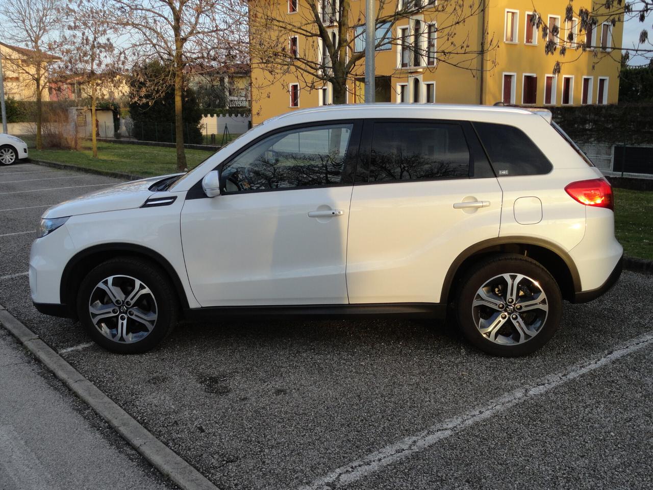 Suzuki Vitara 1.6 VVT A/T V-Top