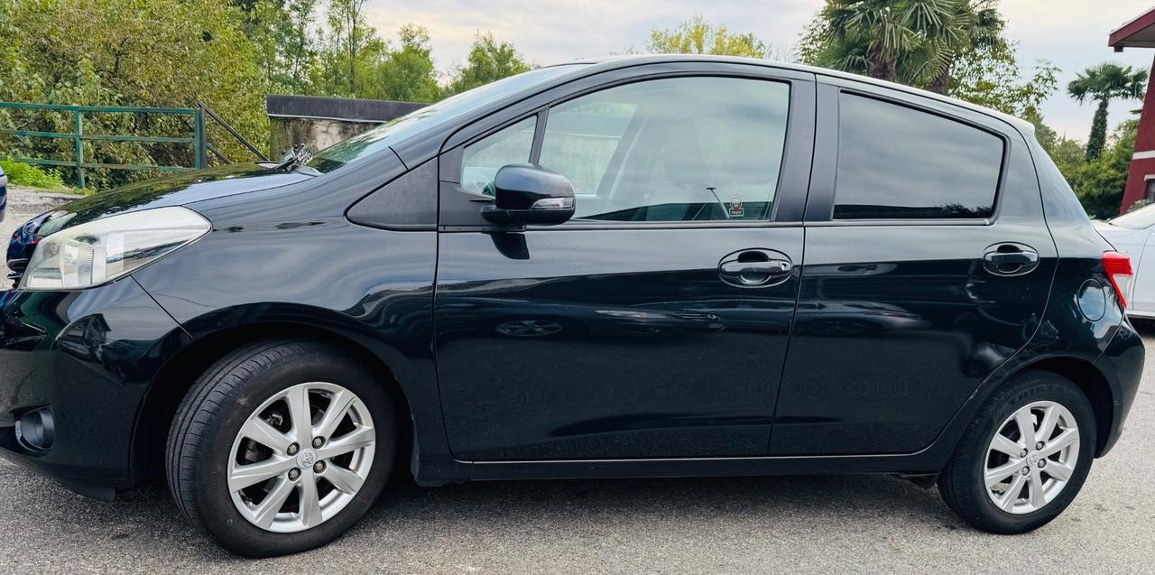 Toyota Yaris 1.0 5 porte Lounge OK NEOPATENTATI
