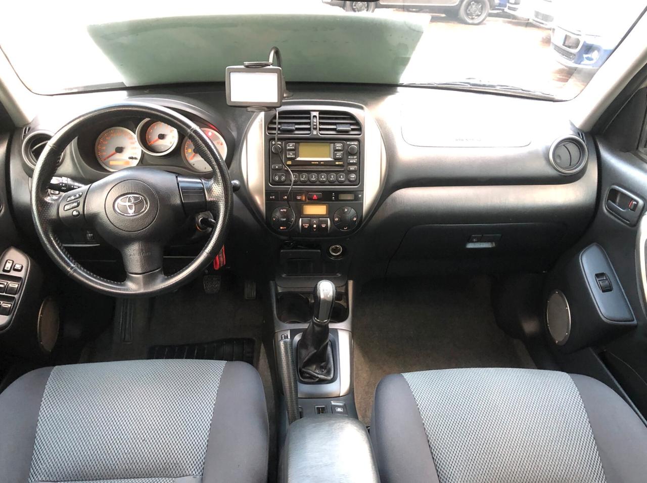 Toyota RAV 4 RAV4 2.0 16V cat 5 porte Sol