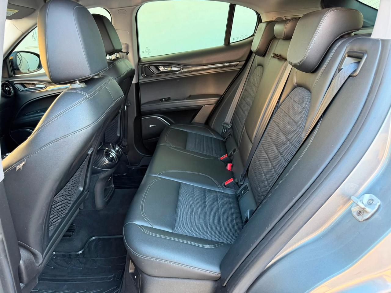 Alfa Romeo Stelvio 2.2 210 CV AT8 Q4 Veloce