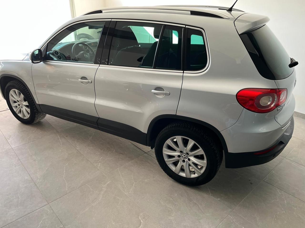 Volkswagen Tiguan 2.0 TDI DPF 4MOTION DSG Sport & Style