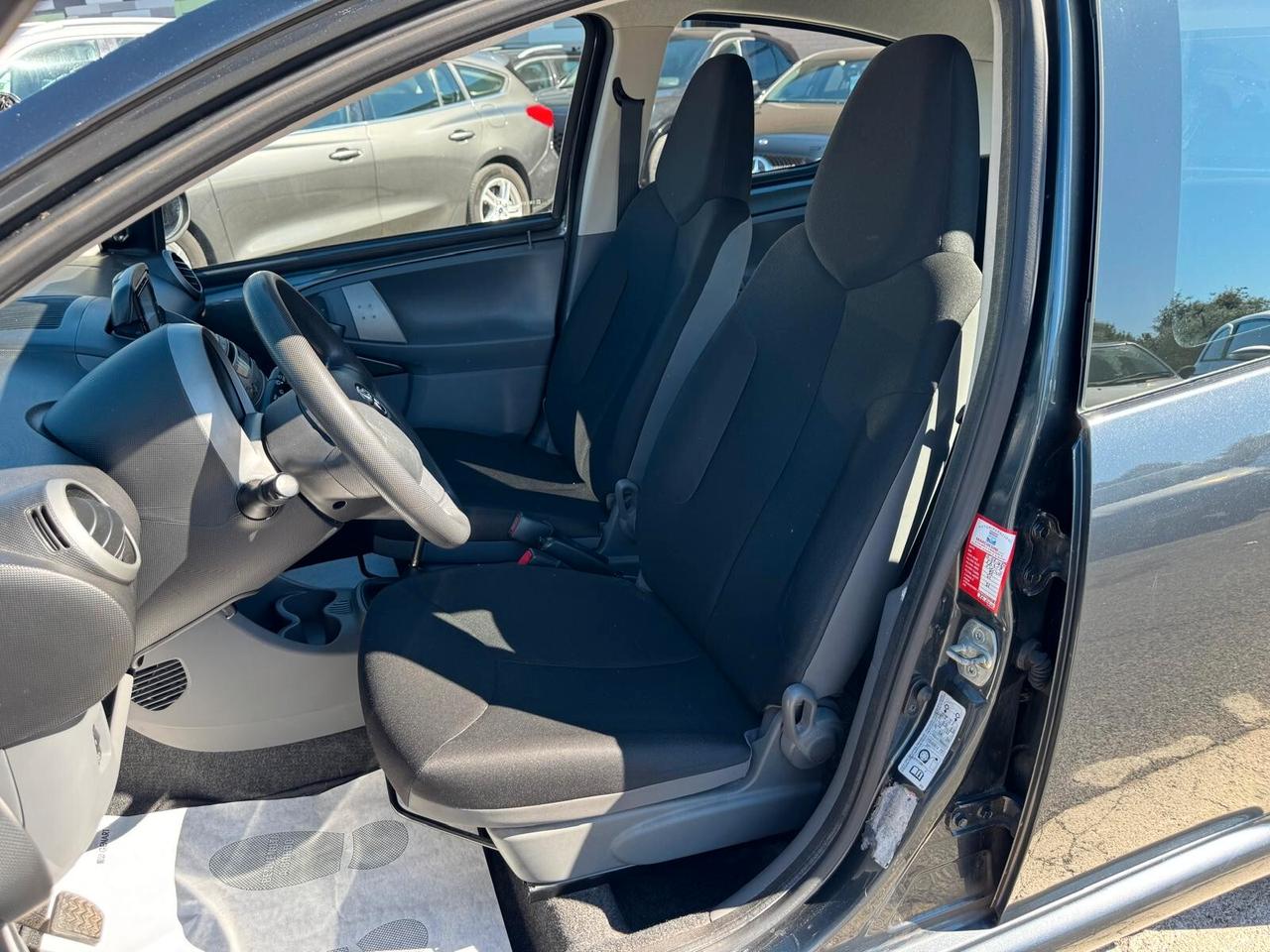 Toyota Aygo 1.0 VVT-I 5P NAVI BLUETOOTH 2011