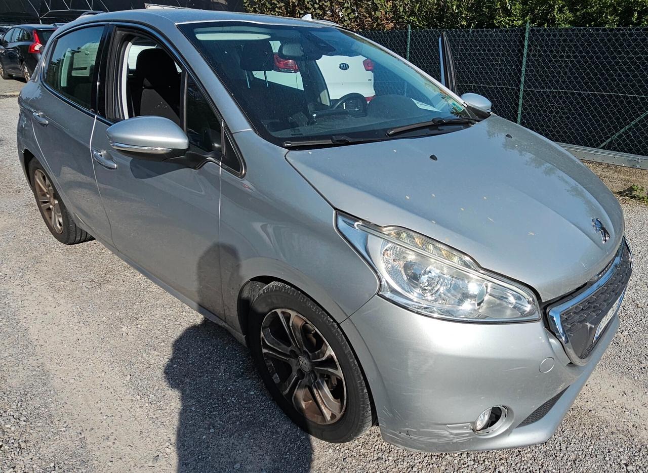 Peugeot 208 1.6 e-HDi 92 CV Stop&Start 5 porte Allure