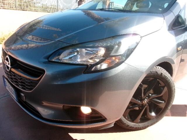 Opel Corsa 1.2 5 porte b-Color
