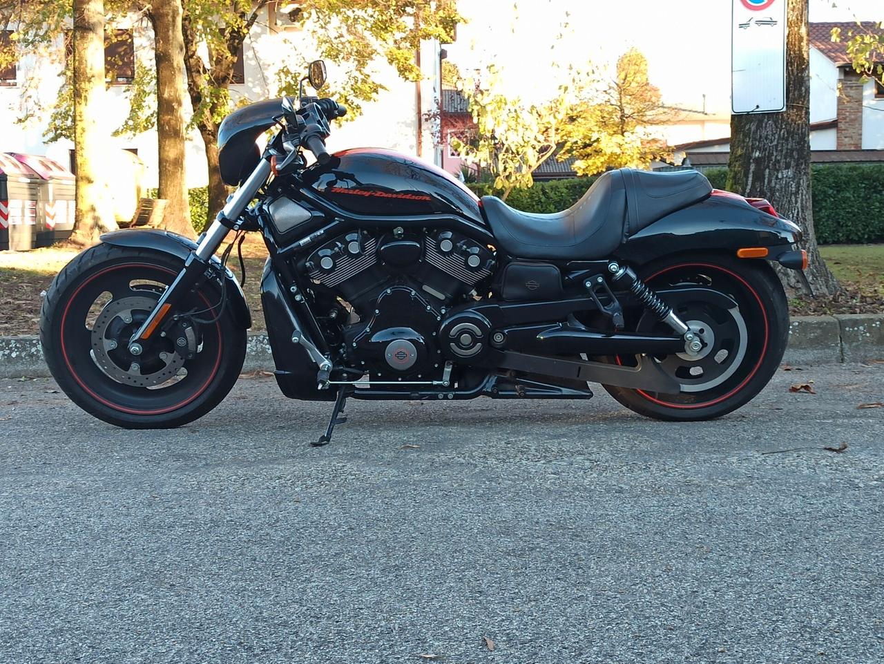 HARLEY DAVIDSON VRSC Night Rod