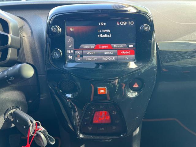 TOYOTA Aygo Connect 1.0 VVT-i 72 CV 5 porte x-wave orange