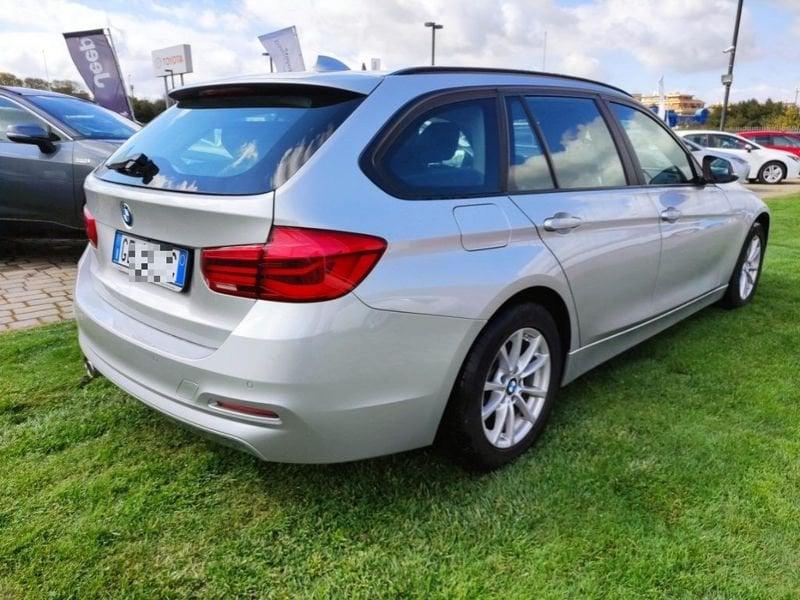 BMW Serie 3 320 d Touring Automatica/Navi/Portellone elettrico