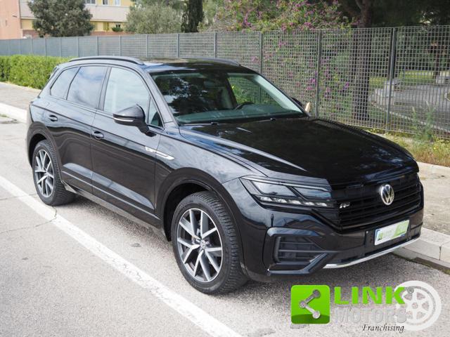 VOLKSWAGEN Touareg 3.0 V6 TDI 286 CV R-LINE