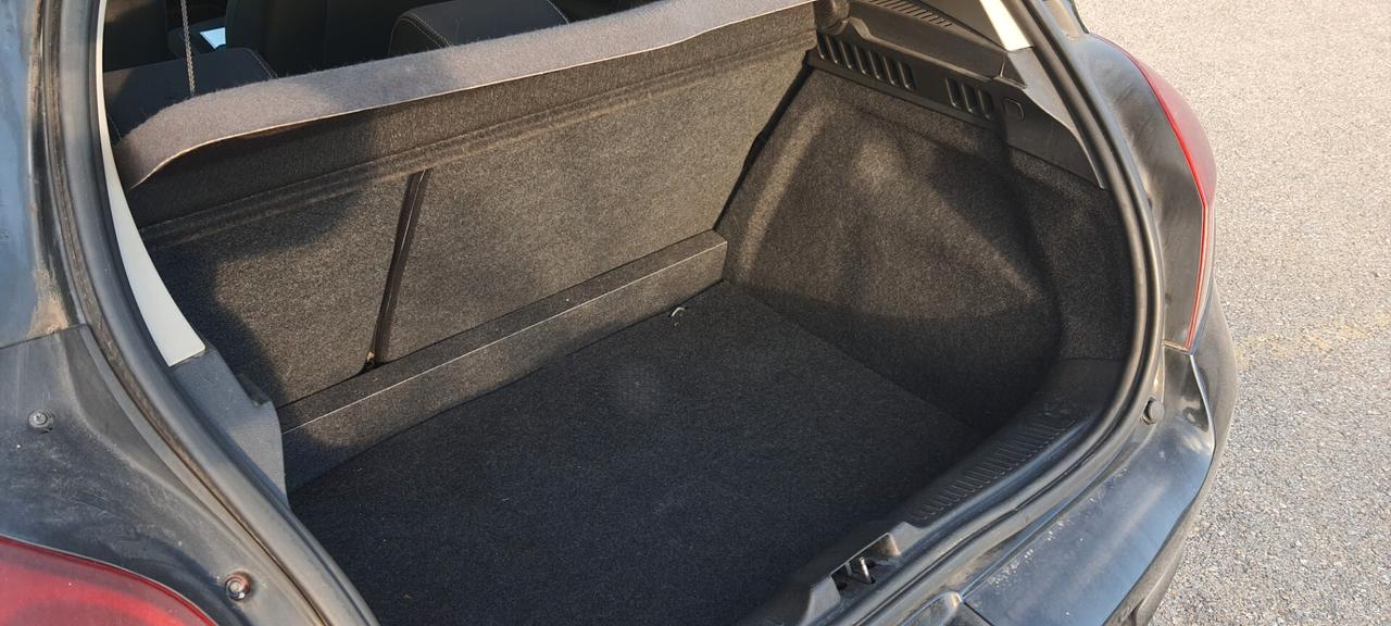 Renault Clio 1.2 5 porte GPL Km. 141.000