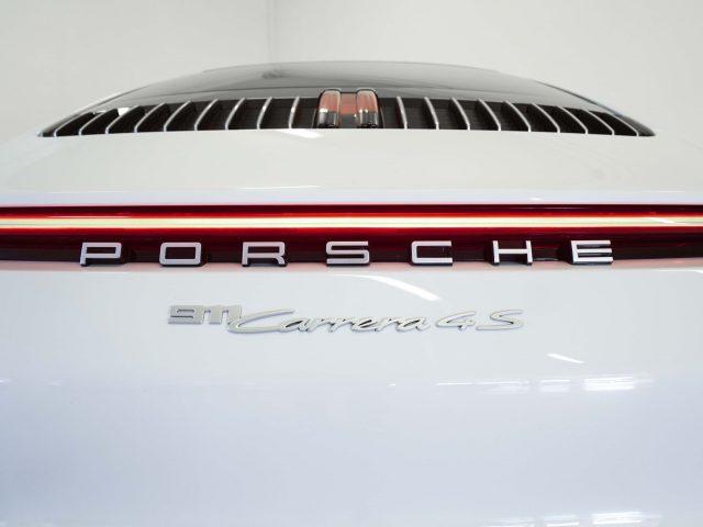 PORSCHE 911 911 Carrera 4S