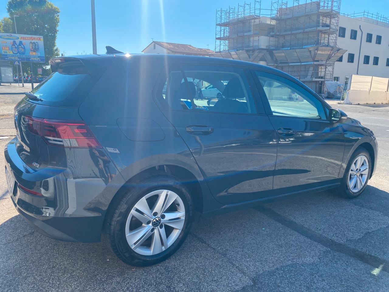 Volkswagen GOLF VIII 1.0 eTSi evo DsG LIFE 110Cv