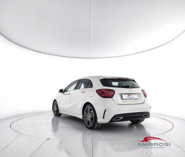 MERCEDES-BENZ A 180 180 d Automatic Premium