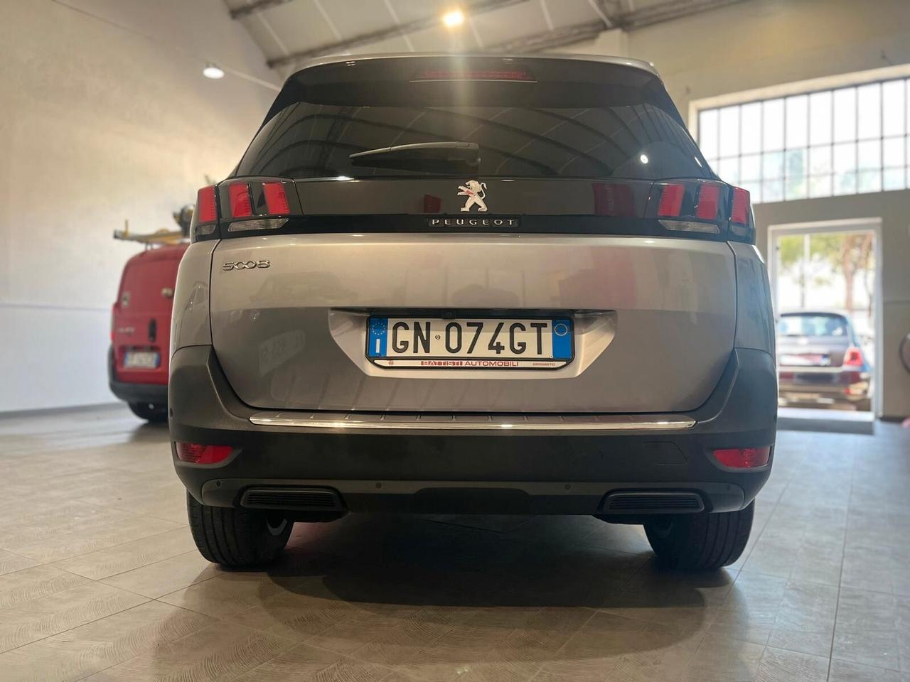 PEUGEOT 5008 HDi 130 CV EAT8 ALLURE PACK *2023*7POSTI*76MILAKM*