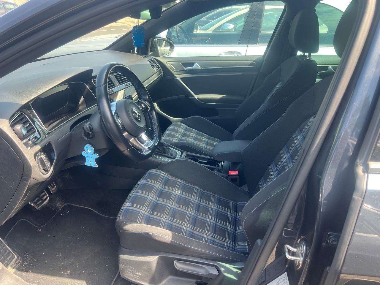 Volkswagen Golf gte dsg 204 cv tetto apribile