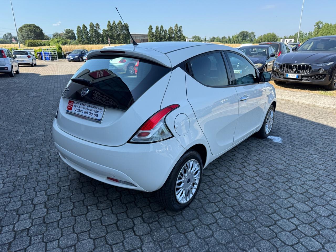 Lancia Ypsilon 1.2 69 CV 5 porte Platinum