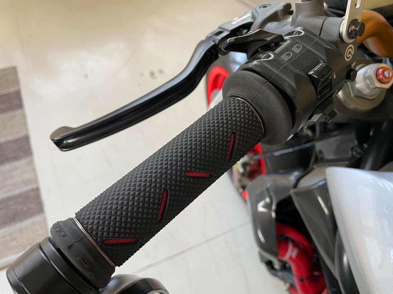 Ducati 1098 strettfighter