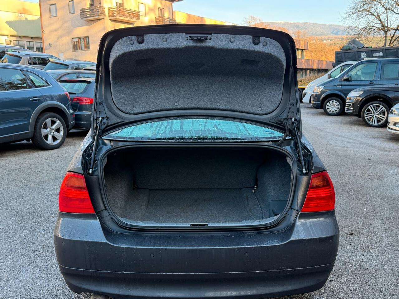 Bmw 320 320d cat Attiva