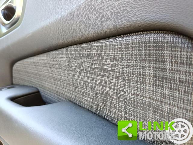 VOLVO XC60 B4 (d) automatico Plus Dark ESENTE BOLLO