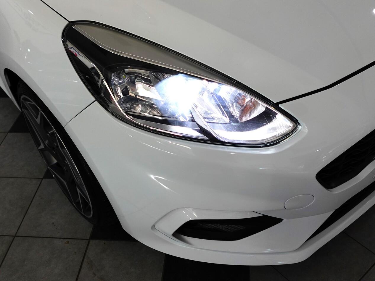 Ford Fiesta 1.0 EcoBoost 100 CV PLUS