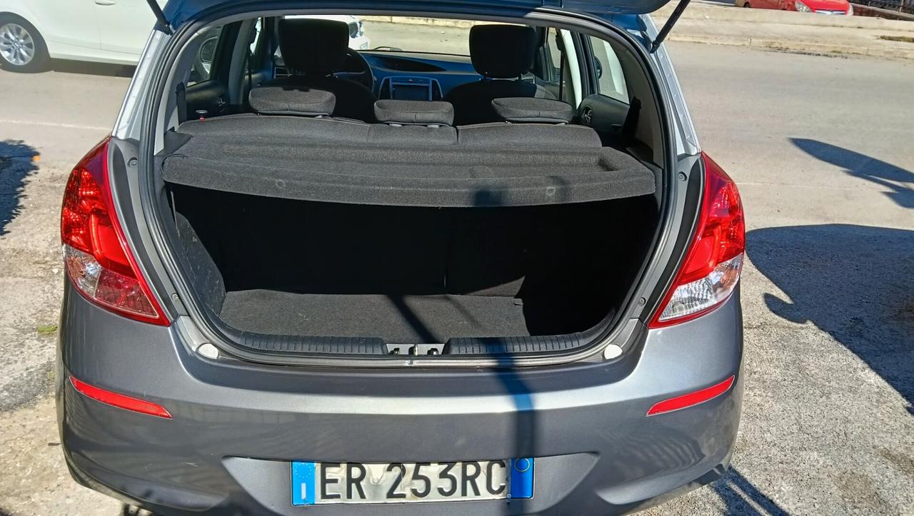 HYUNDAI I20 1.2 B/GPL-2013