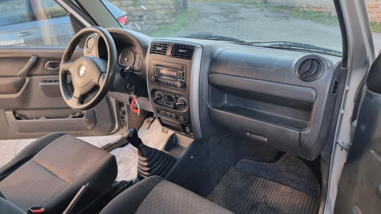 Suzuki Jimny 1.3i 16V cat 4WD JLX