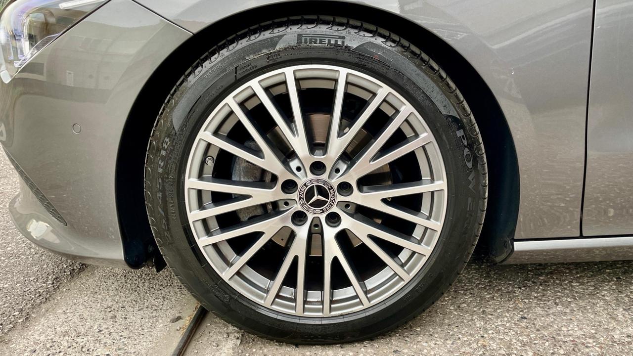 Mercedes CLA 200 d Automatic led Pacchetto luci