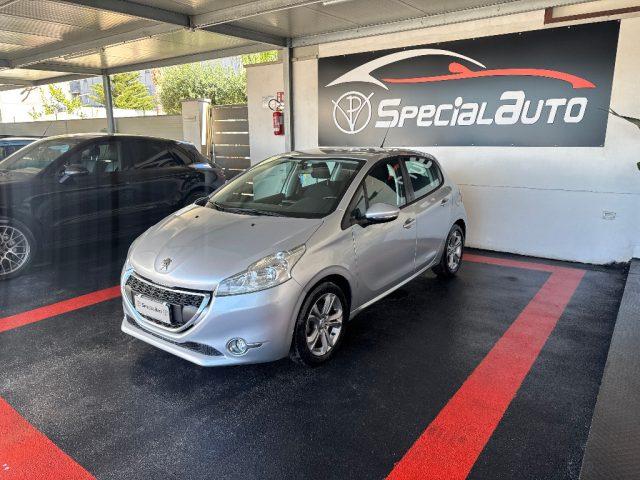 PEUGEOT 208 1.4 8V HDi 68CV 5p. Allure