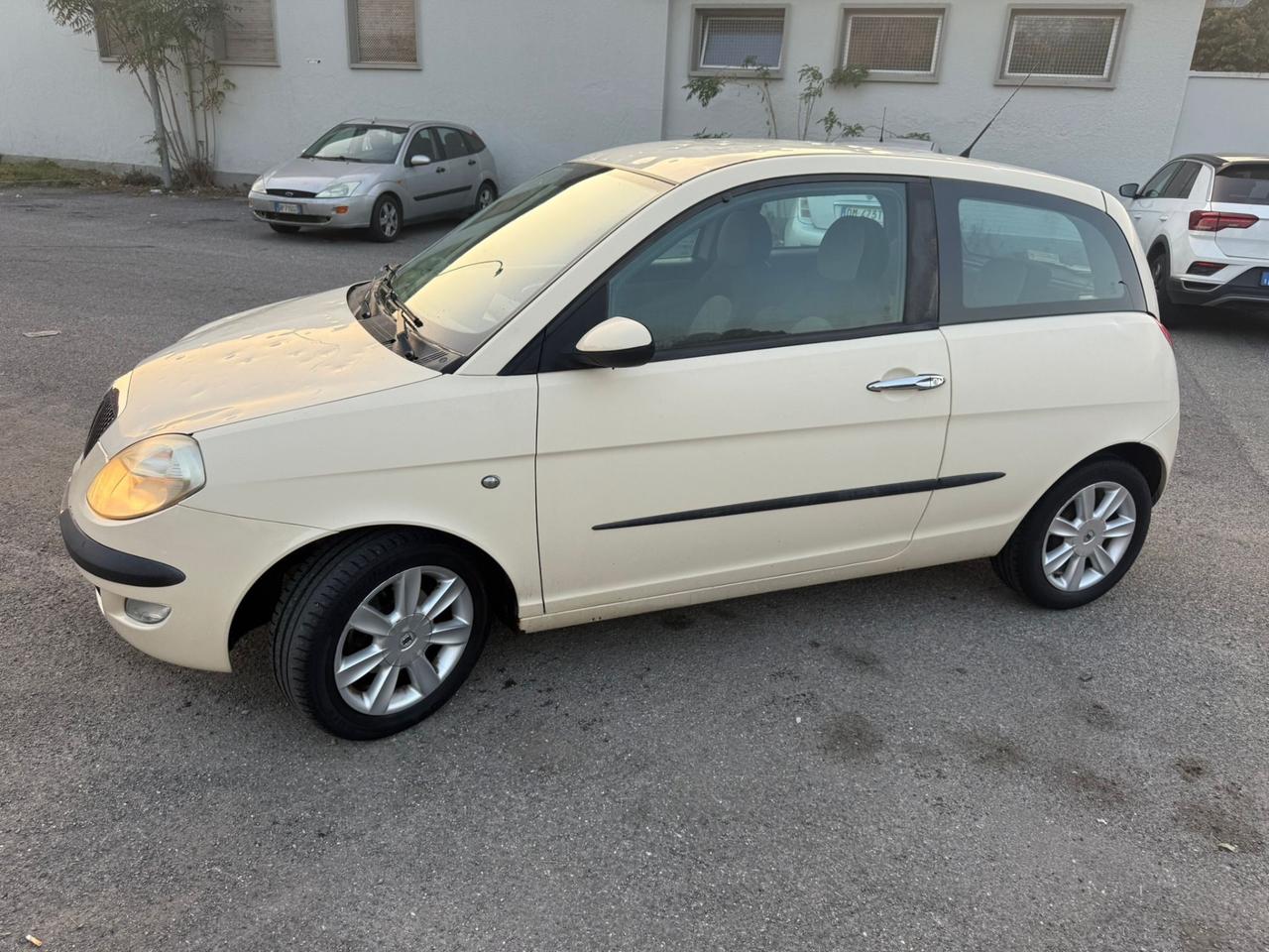 LANCIA YPSILON 1.2 BENZINA NEOPATENTATI